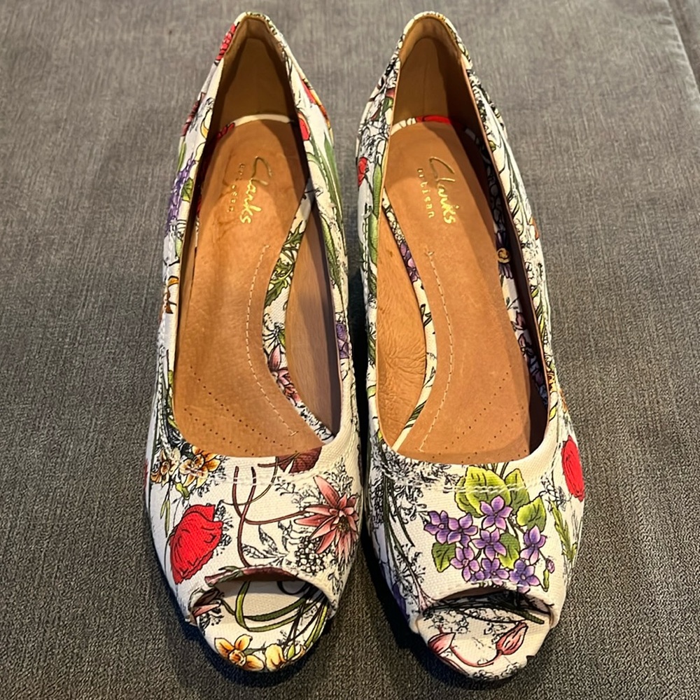 Clarks open toe floral wedge heel